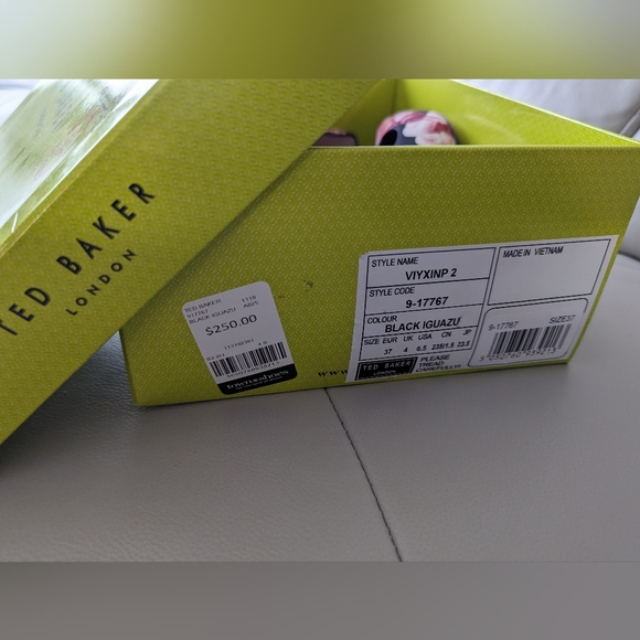 Ted Baker Floral Izibelp Pointed Toe Stiletto Pumps in Size 6.5 - Never Worn - Picture 2 of 4